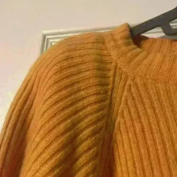 Vintage Moda Intel cropped yellow shirt with removable shoulder pads Size Medium - Picture 3 of 5